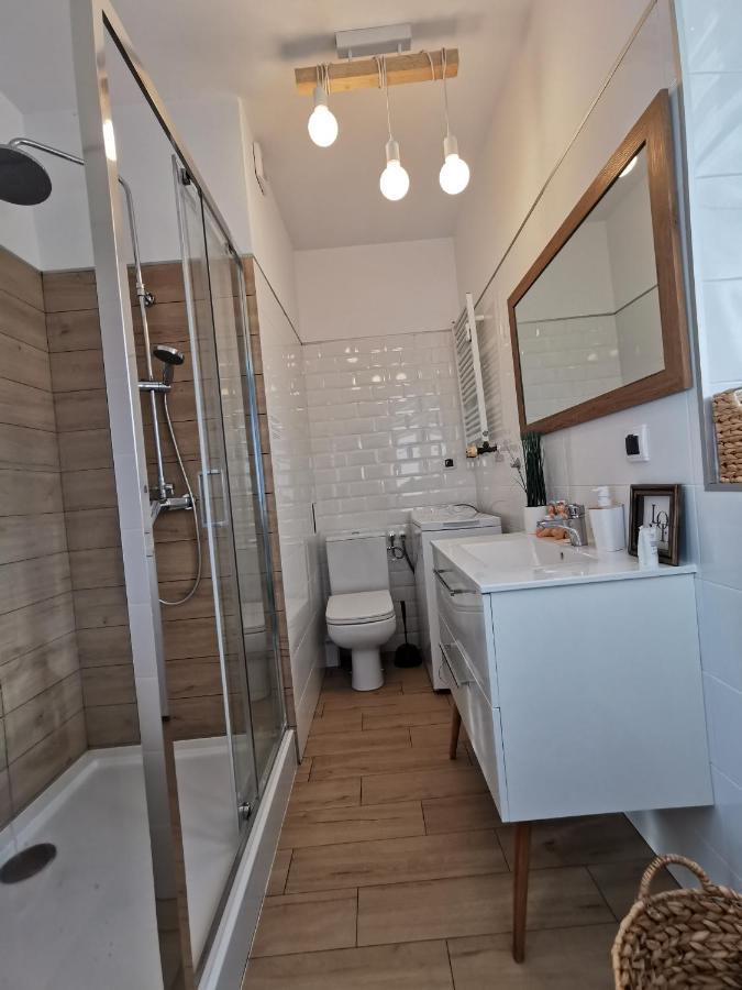 Apartament Kolobrzeg Starowka Welcome Home Exterior photo